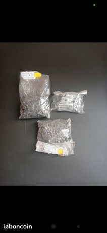 Lot de pointes. Neuves