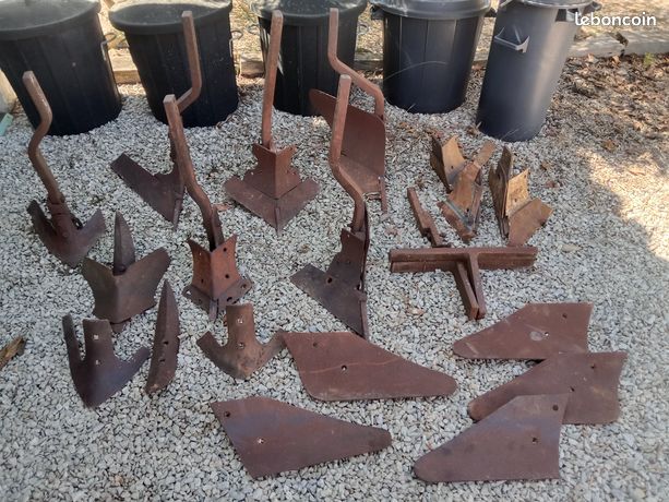 Lot de socles pour charrue