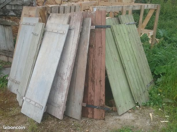 Lot de volets anciens