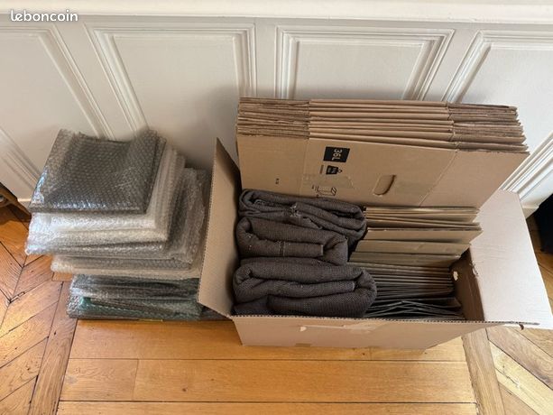 Lot déménagement cartons croisillons couvertures papier bulle