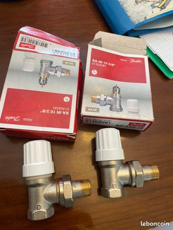 deux corps thermostatiques danfoss 3/8 ra-in