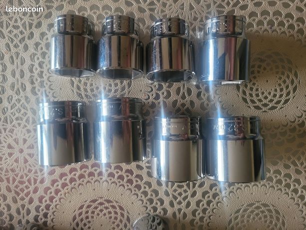 Lot douilles facom neuf