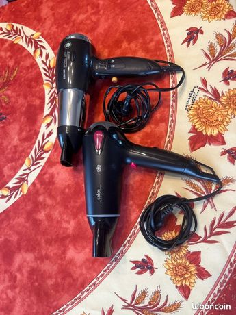 Lot indissociable de 2 sèche cheveux Calor
