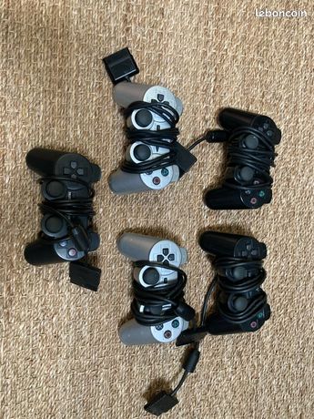 Lot manettes ps2