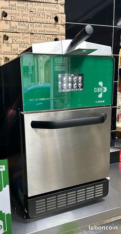 Lot matériel cuisine pro – four à pizza, four ultra accéléré, frigo, meuble, congélateur, évier – excellent état