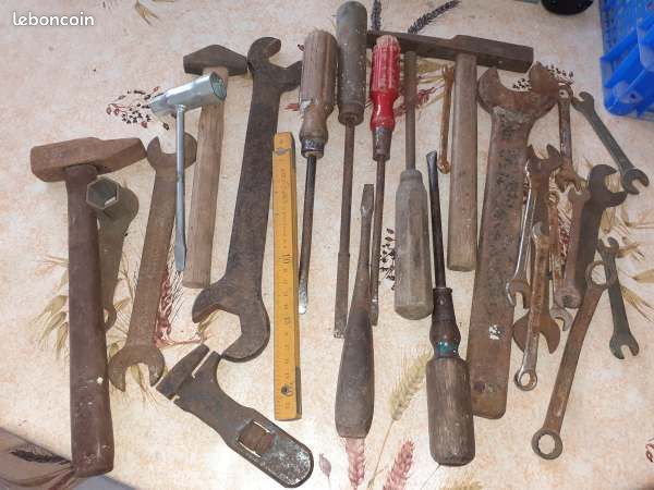 Lot outils ancien