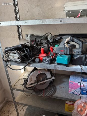 Lot perceuse, scie sauteuse, meule …