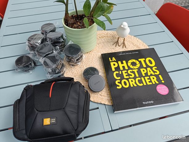Lot photo 28 paires de caches Sony/EOS M + livre photo + étui Case Logic