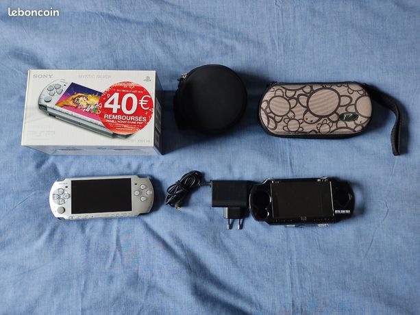 Lot PSP silver et jeux