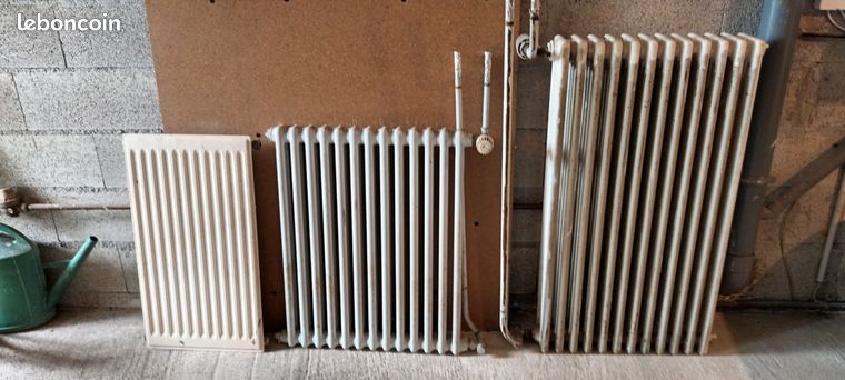 Lot radiateurs fonte (2) et fonte aluminium (1)