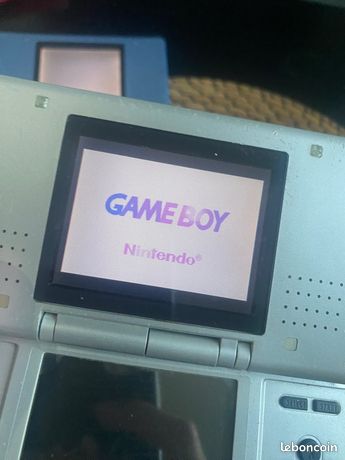 2 consoles Nintendo avec 10 jeux