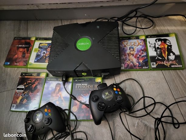 Lots xbox 1 ere génération 7 jeux 2 manettes