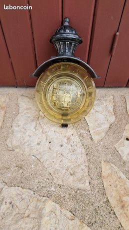 Luminaire extérieur mural