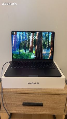 MacBook Air 13 M2 16go CPU8