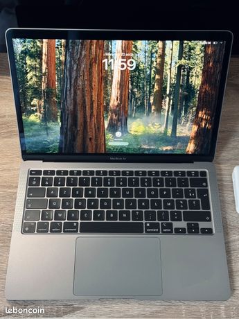 Macbook + Logiciels Air 13'' M1 8G 256g 2020 33 cycles