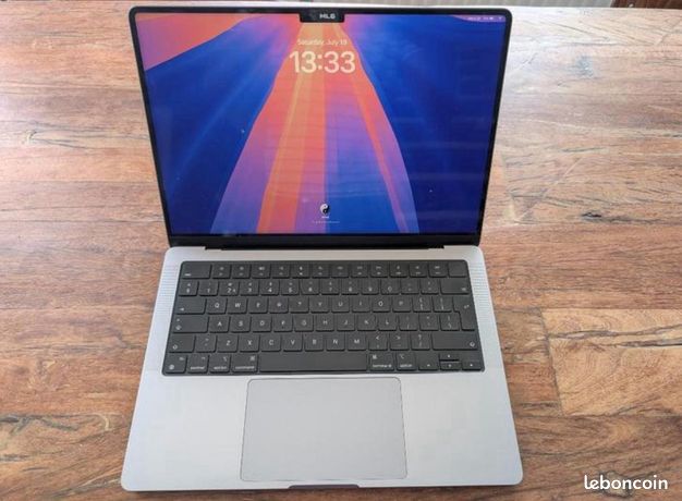 MacBook Pro 14 pouces | M1 Max 10 processeurs 32 GPU | 64 Go de RAM | SSD 1 To