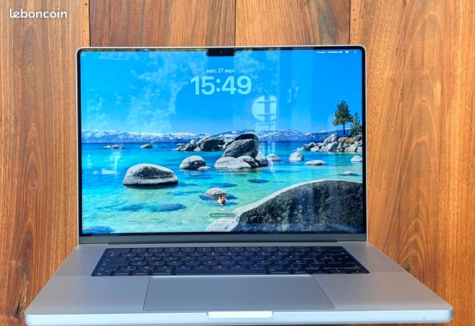 Macbook pro 16 pouces 2021 16Go ssd 512Go garantie 1 an