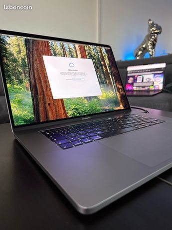 MacBook Pro i9 1TO SSD 16go RAM TouchBar