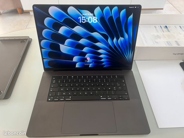 MacBook Pro M 3 pro 16 pouce neuf