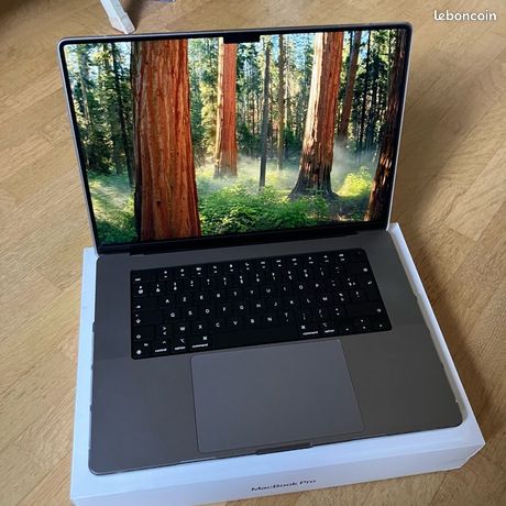 MacBook Pro M1 16 pouces 10 curs 16Go SSD 512Go