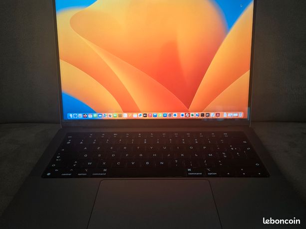 MacBook Pro M3 2023