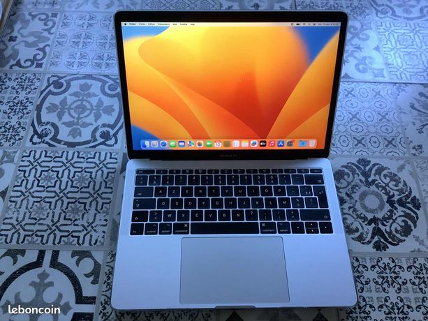 MacBook pro Retina Core i5 128Go SSD 8Go Ram