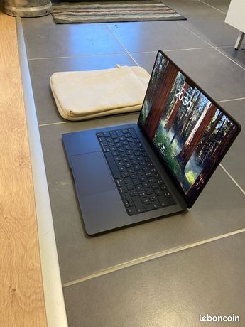 MacBook 14 pouces 2025 m4