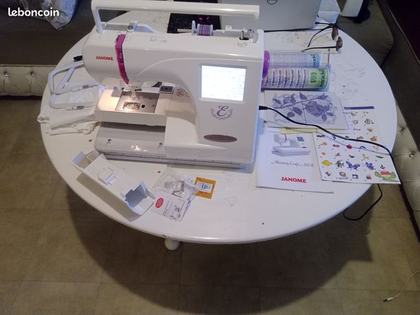 Machine à broder JANOME Memory Craft 350E 700 quasi neuve