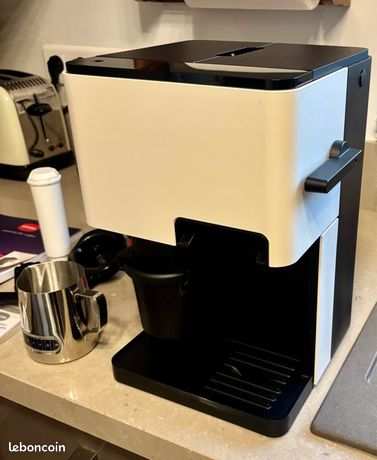 Machine à café à grains Nivona Cube 4 sous garantie