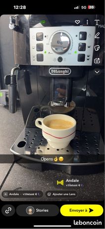 Machine à café à grains quasiment neufs