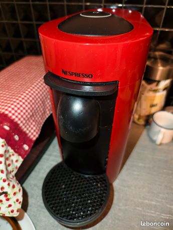 Machine a café capsules Nespresso Vertuo plus