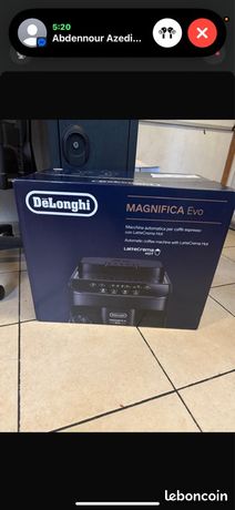 Machine à café Delonghi MAGNFICA EVO dans le carton
