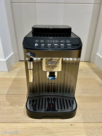 Machine à café Delonghi Magnifica Evo
