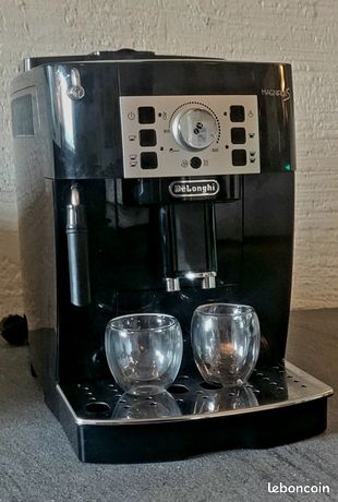 Machine à café Délonghi Magnifica S