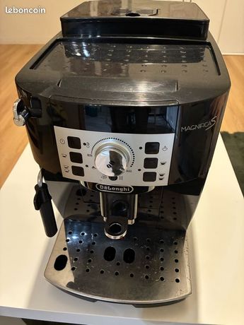 Machine à café Delonghi Magnifica S