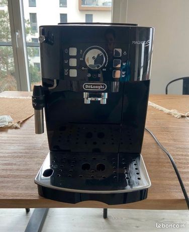 Machine à café Delonghi Magnifica S