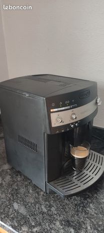 Machine à café Delonghi Magnifica