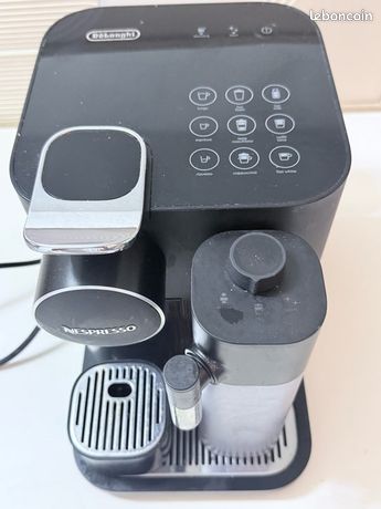 Machine à café déLonghi Nespresso latissima