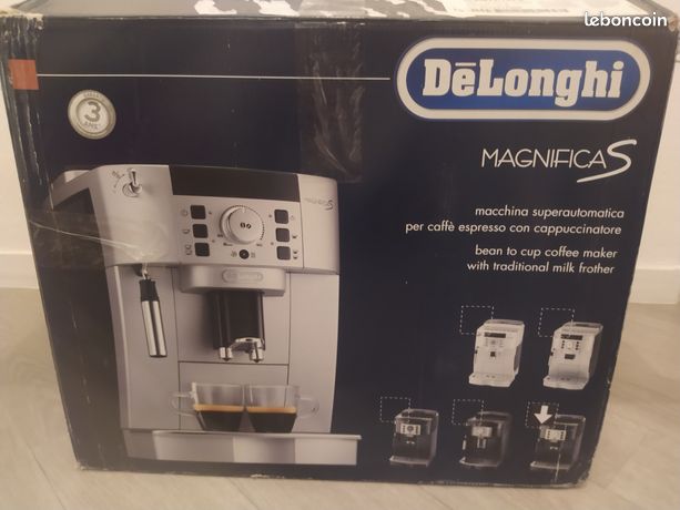 Machine à café delonghi neuve