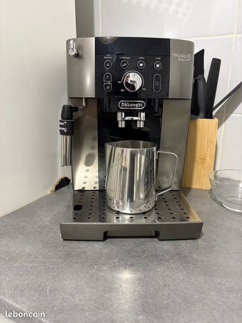 Machine à café delonghi