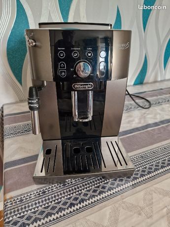 Machine à café delonghi