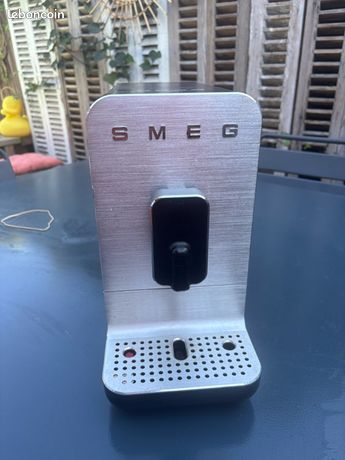 Machine à café Expresso Broyeur SMEG