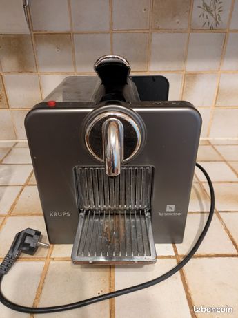 Machine à café KRUPS NESPRESSO