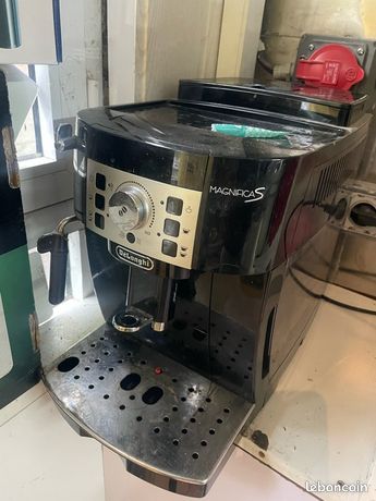 Machine à café magnifica s