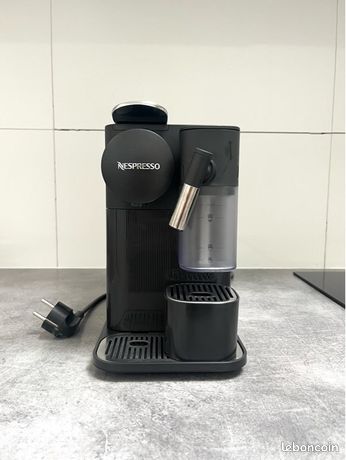 Machine à café Nespresso Lattissima One