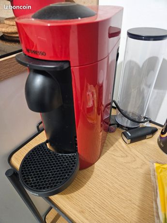 Machine à café nespresso vertuo