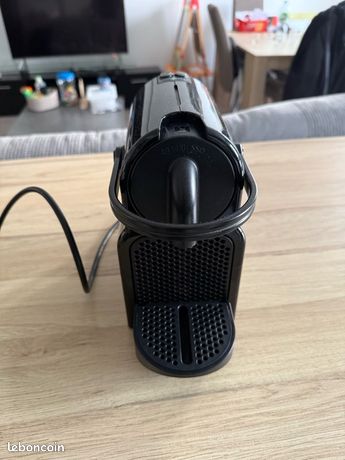 Machine à café nespresso