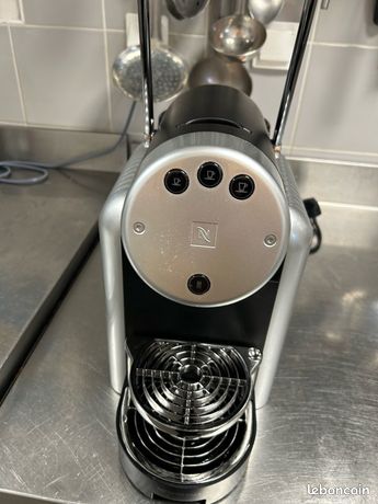 Machine à café Nespresso