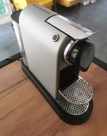 Machine à café Nespresso