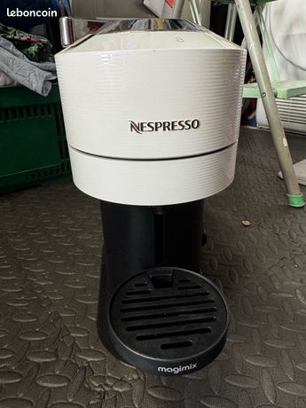 Machine à café Nespresso